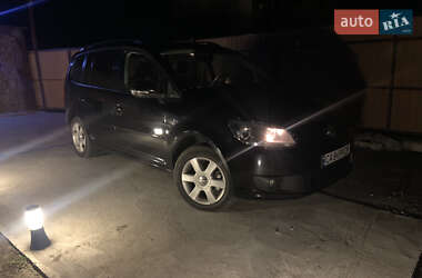 Мінівен Volkswagen Touran 2010 в 