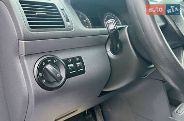 Минивэн Volkswagen Touran 2005 в 