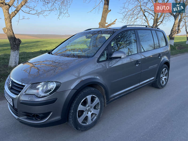 Мінівен Volkswagen Touran 2007 в 