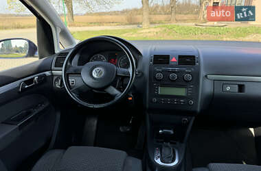 Минивэн Volkswagen Touran 2003 в 