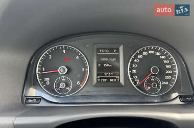 Мінівен Volkswagen Touran 2012 в 