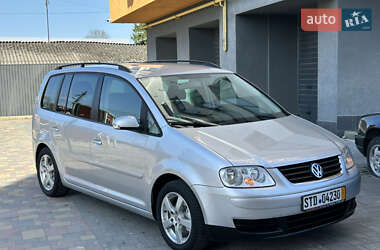 Минивэн Volkswagen Touran 2006 в 