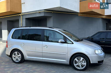 Минивэн Volkswagen Touran 2006 в 