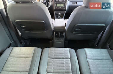Минивэн Volkswagen Touran 2006 в 