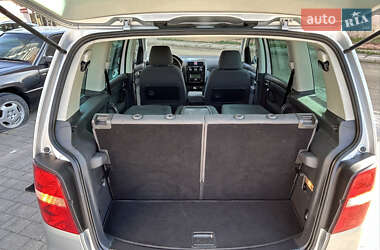 Минивэн Volkswagen Touran 2006 в 