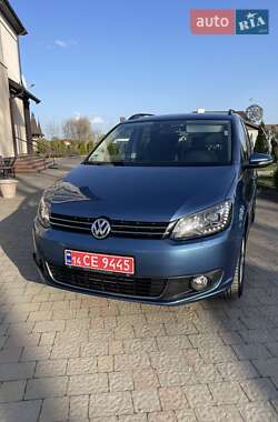 Мінівен Volkswagen Touran 2015 в 