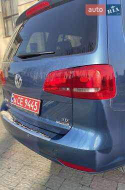 Мінівен Volkswagen Touran 2015 в 