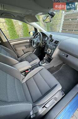 Мінівен Volkswagen Touran 2015 в 