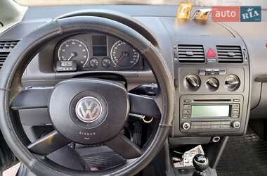 Минивэн Volkswagen Touran 2004 в 