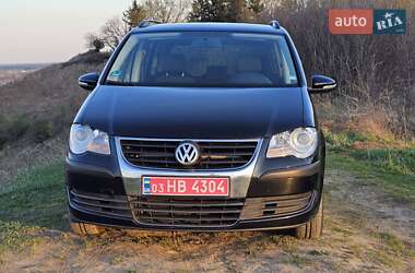 Минивэн Volkswagen Touran 2010 в 