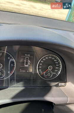 Минивэн Volkswagen Touran 2013 в 