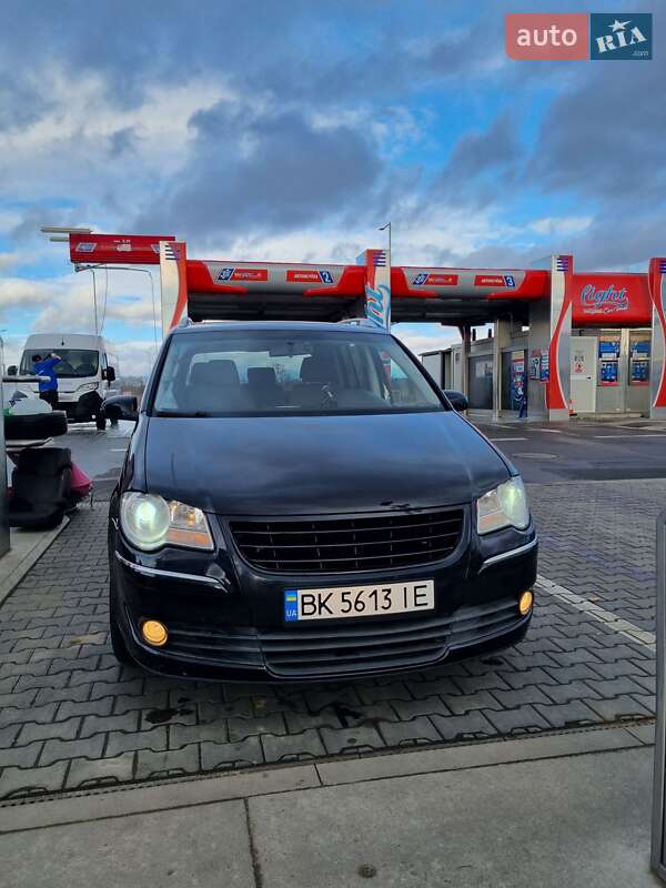 Минивэн Volkswagen Touran 2008 в Ровно