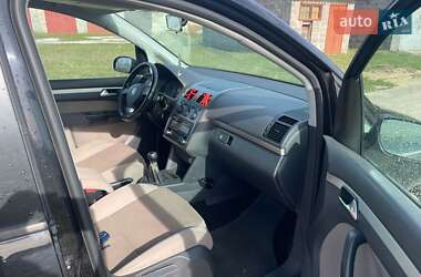 Минивэн Volkswagen Touran 2008 в 