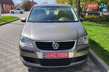 Мінівен Volkswagen Touran 2010 в Білій Церкві