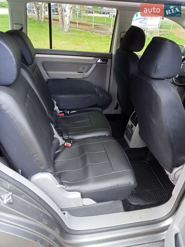 Минивэн Volkswagen Touran 2007 в Виннице