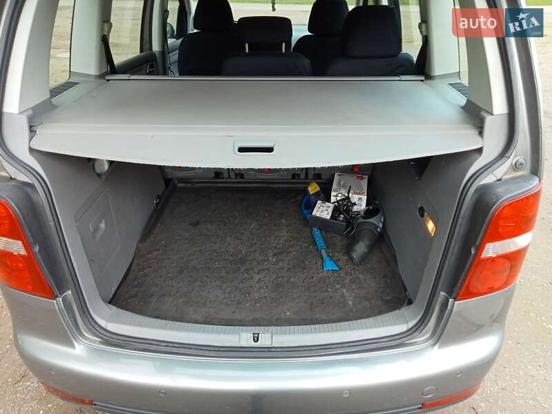 Минивэн Volkswagen Touran 2007 в Виннице