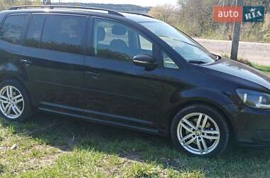 Минивэн Volkswagen Touran 2012 в 