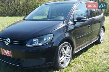 Минивэн Volkswagen Touran 2012 в 