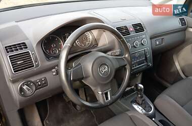 Минивэн Volkswagen Touran 2012 в 