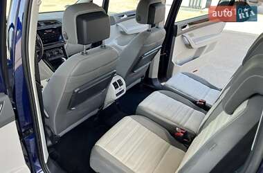 Мікровен Volkswagen Touran 2019 в 
