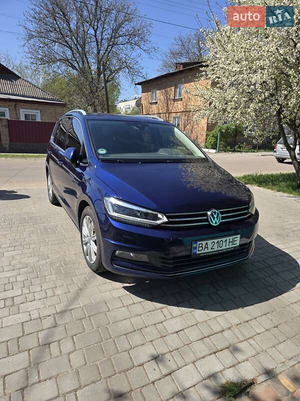 Мікровен Volkswagen Touran 2019 в 