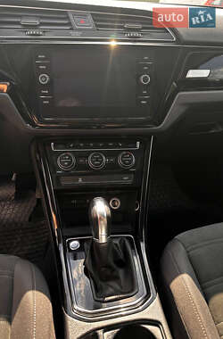 Мікровен Volkswagen Touran 2017 в 
