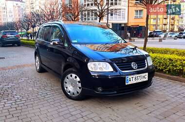 Минивэн Volkswagen Touran 2004 в 