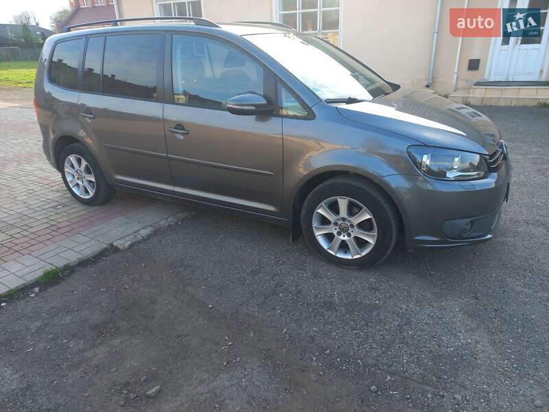 Минивэн Volkswagen Touran 2011 в Коломые