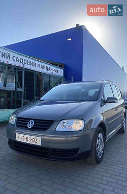Мінівен Volkswagen Touran 2006 в 