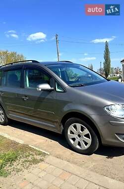 Минивэн Volkswagen Touran 2007 в 