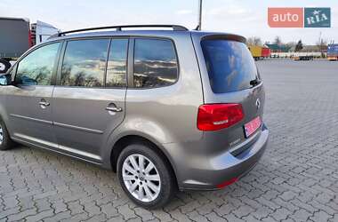 Мінівен Volkswagen Touran 2010 в 