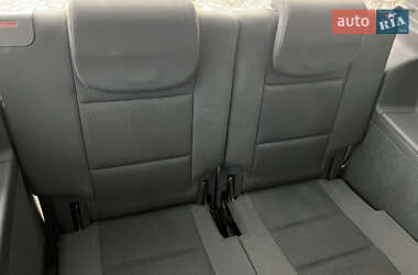 Мінівен Volkswagen Touran 2011 в 