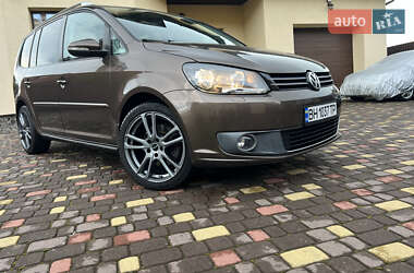 Мінівен Volkswagen Touran 2011 в 