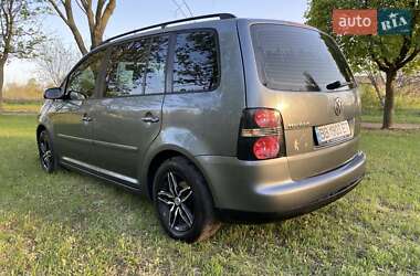 Мінівен Volkswagen Touran 2004 в 