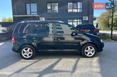 Мінівен Volkswagen Touran 2005 в 