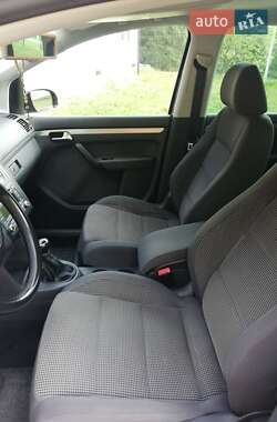Мінівен Volkswagen Touran 2006 в 