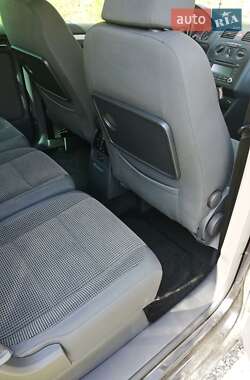 Мінівен Volkswagen Touran 2006 в 