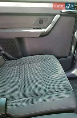 Мінівен Volkswagen Touran 2006 в 