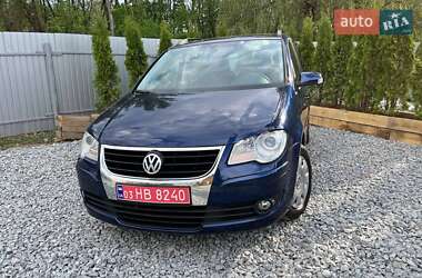 Минивэн Volkswagen Touran 2007 в 