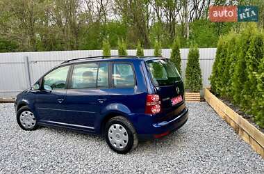 Минивэн Volkswagen Touran 2007 в 