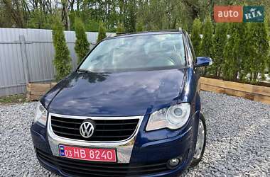 Минивэн Volkswagen Touran 2007 в 