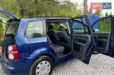 Минивэн Volkswagen Touran 2007 в 
