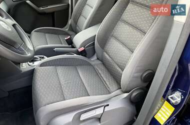 Минивэн Volkswagen Touran 2007 в 