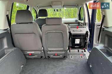 Минивэн Volkswagen Touran 2007 в 