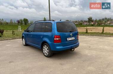 Минивэн Volkswagen Touran 2006 в 