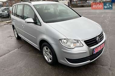 Мінівен Volkswagen Touran 2008 в 