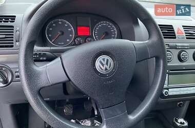 Мінівен Volkswagen Touran 2008 в 