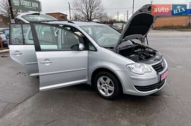 Мінівен Volkswagen Touran 2008 в 