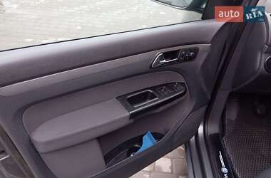 Минивэн Volkswagen Touran 2006 в 