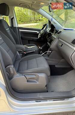 Мінівен Volkswagen Touran 2015 в 